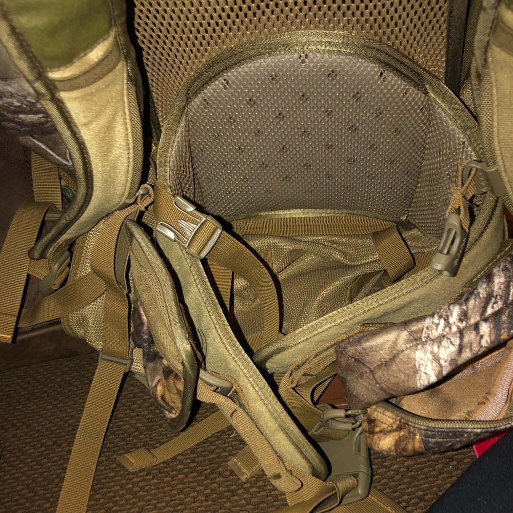 Cabela’s Backpack - Picture 7 of 8